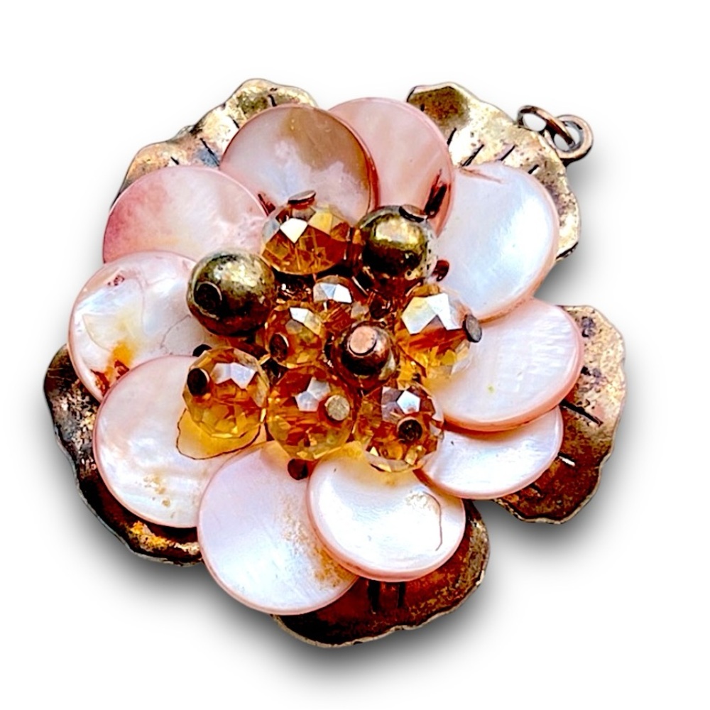 VINTAGE PENDANT or BROOCH Beads & Mother of Pearl Floral Design